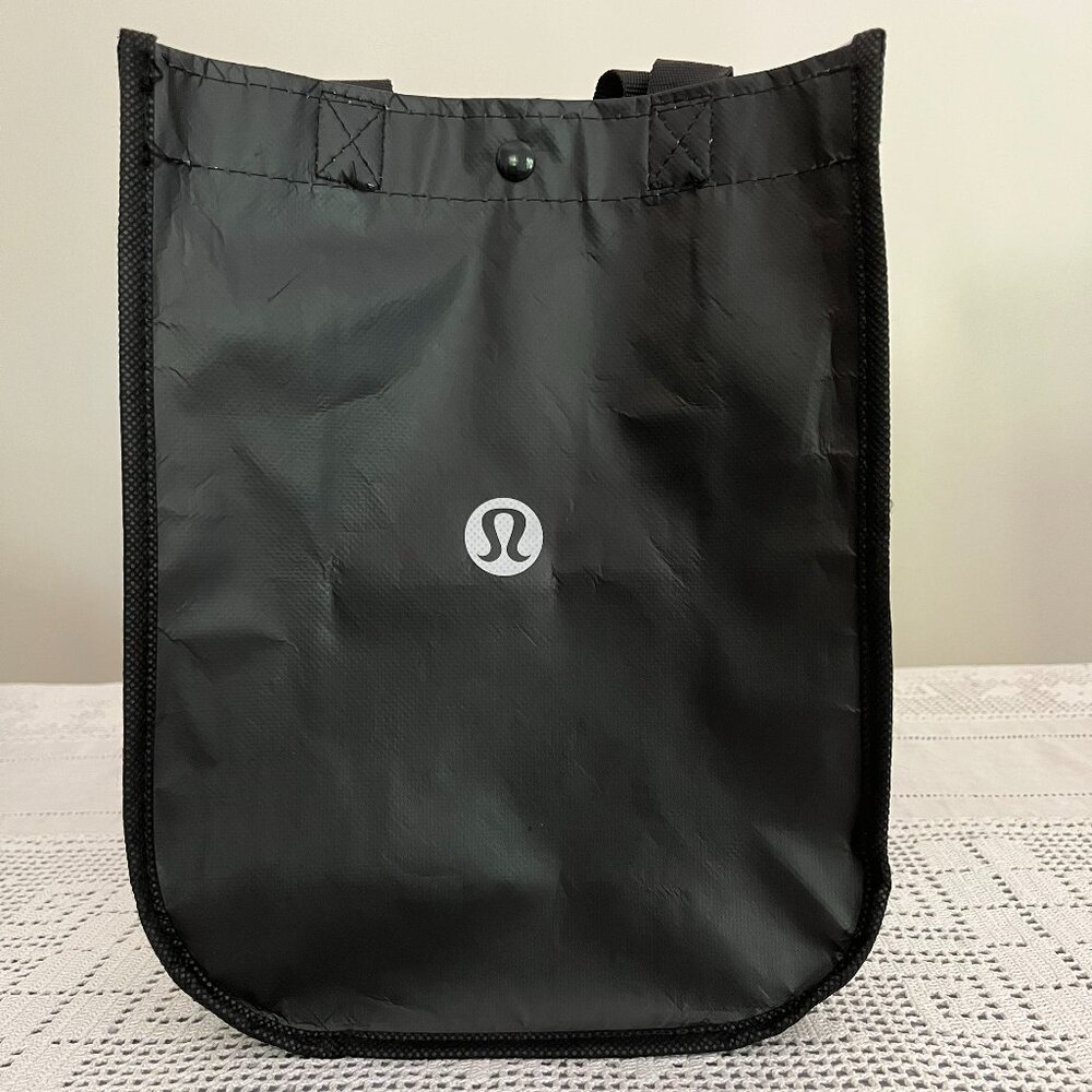 Lululemon black & white small reusable tote bag